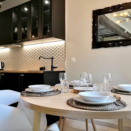 Little Star Apartment *